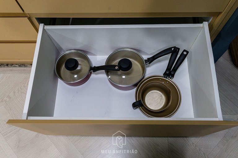 Studio for 4 people, gym 700m from Paulista Av.