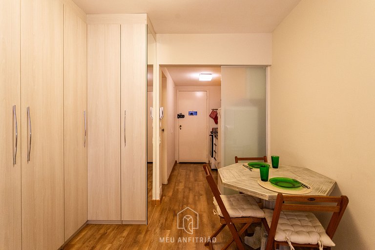 Estudio con garaje | Jardins | Cerca de la Avenida Paulista