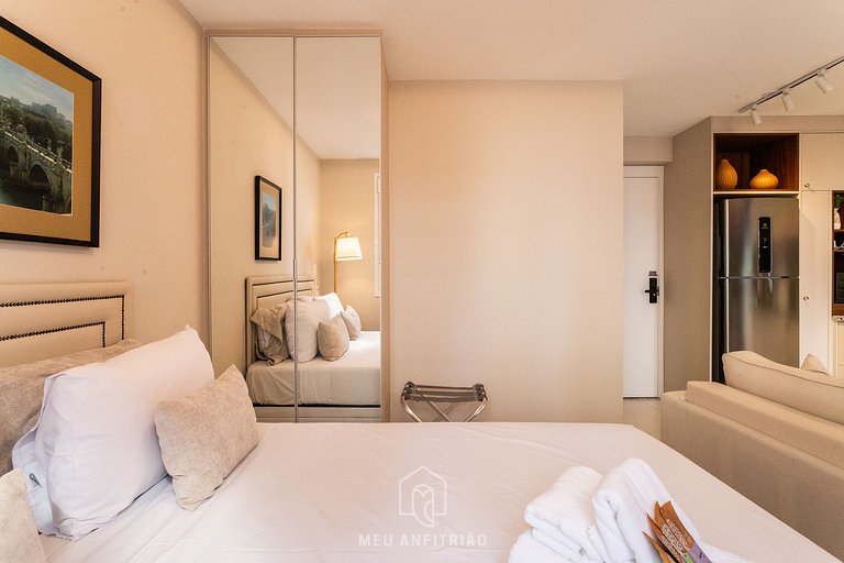 Studio com cama queen, piscina em Pinheiros