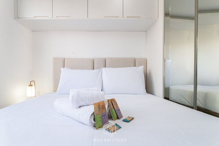 38m² | 2 rooms | Equipped kitchen | 300m subway