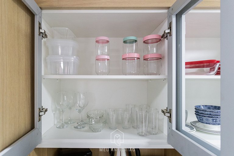 38m² | 2 quartos | Cozinha completa | 300m metrô