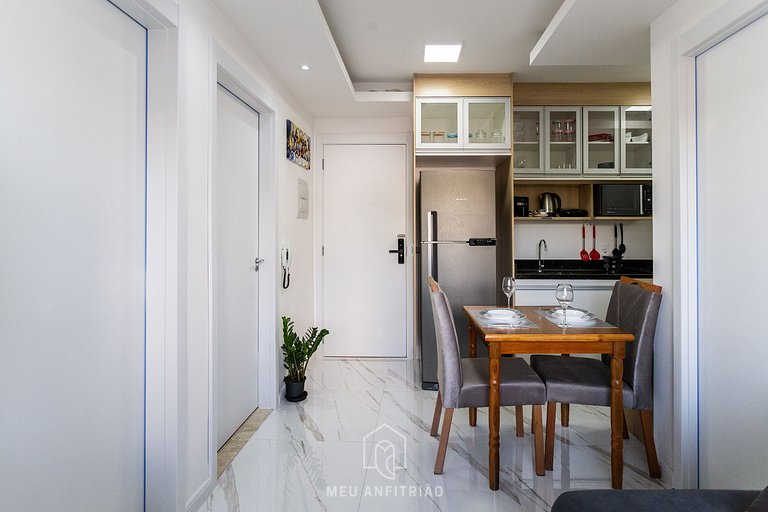38m² | 2 rooms | Equipped kitchen | 300m subway