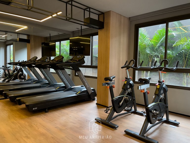 38m² | 2 rooms | Equipped kitchen | 300m subway