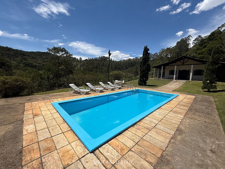 Ranch with pool, barbecue, nature and leisure