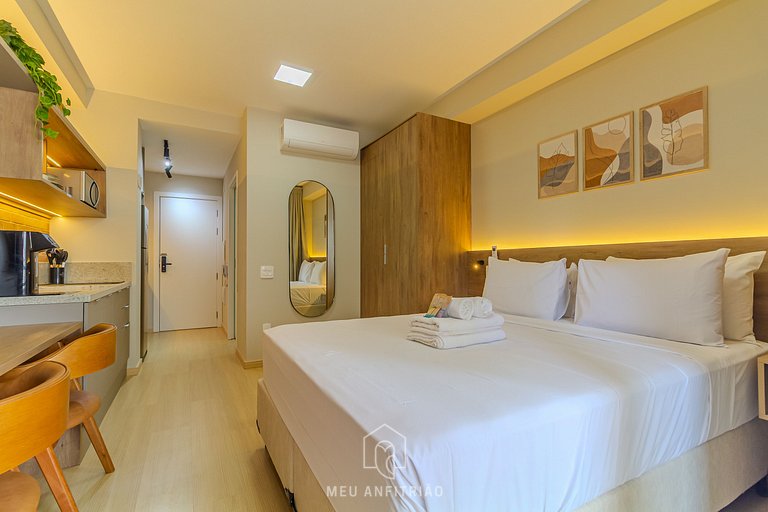 New studio, balcony, leisure, 100m from subway