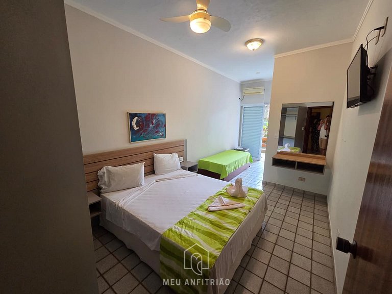 Suíte p/ 3, com lazer e perto da praia