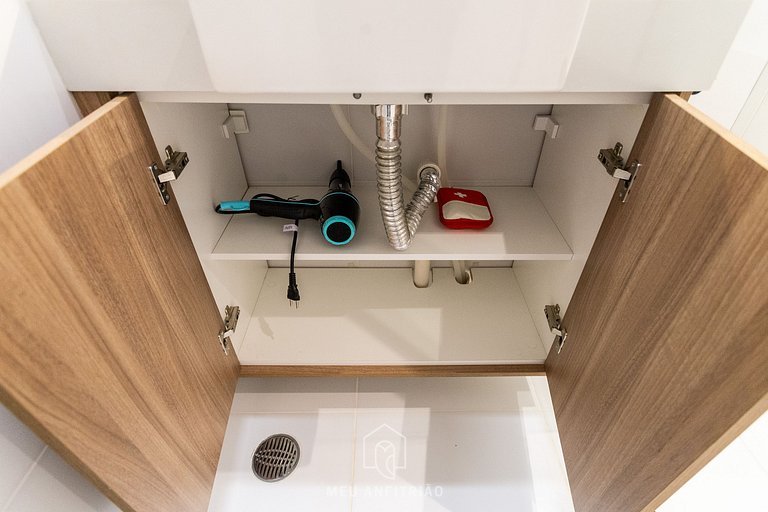 Studio for 2, balcony, near Rebouças Avenue.