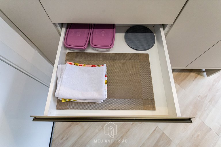 2 people | Heated pool | 500m from the subway