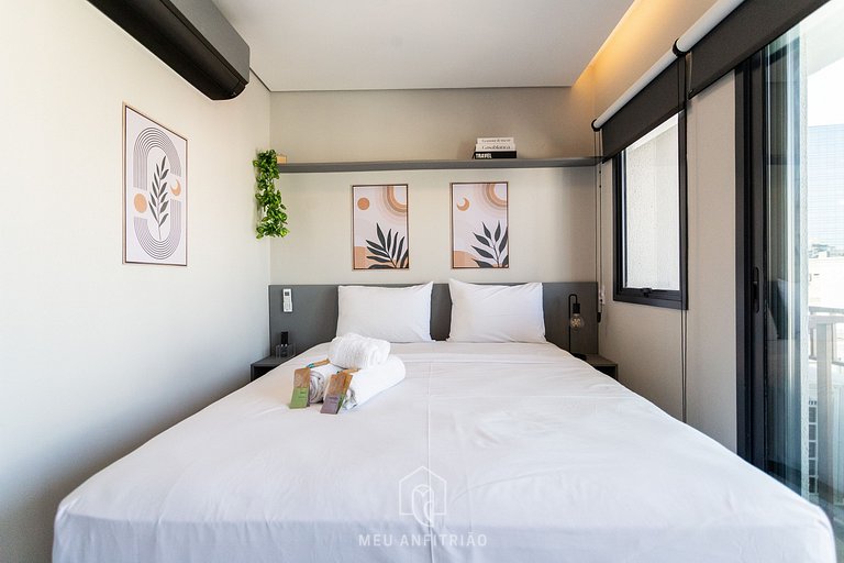 Studio with balcony, leisure near Paulista Avenue.