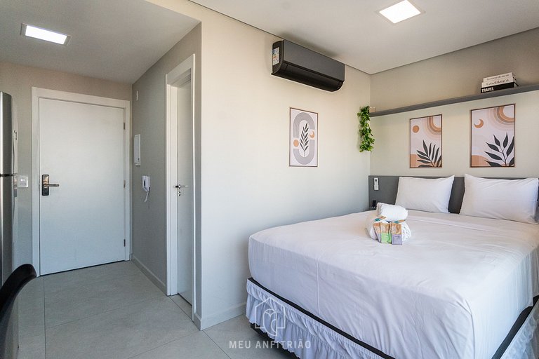 Studio with balcony, leisure near Paulista Avenue.