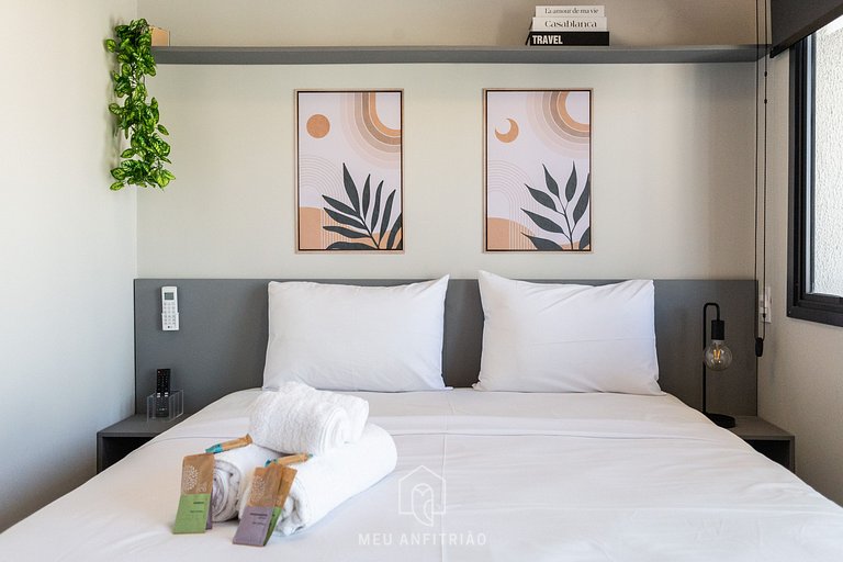 Studio with balcony, leisure near Paulista Avenue.