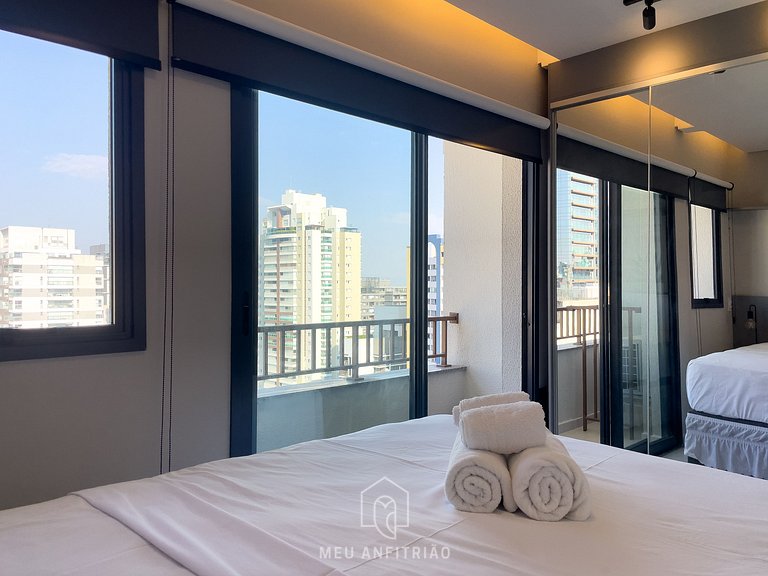 Studio with balcony, leisure near Paulista Avenue.