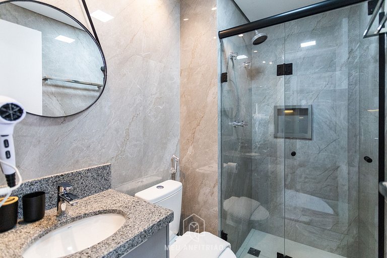 Studio with balcony, leisure near Paulista Avenue.