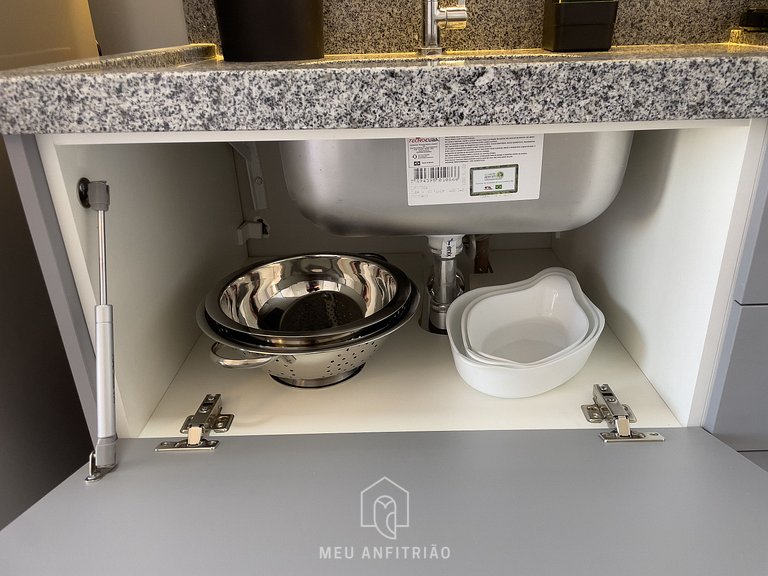 Studio with balcony, leisure near Paulista Avenue.