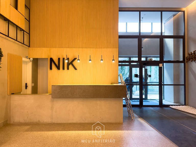 Nik Paulista - Studios per season