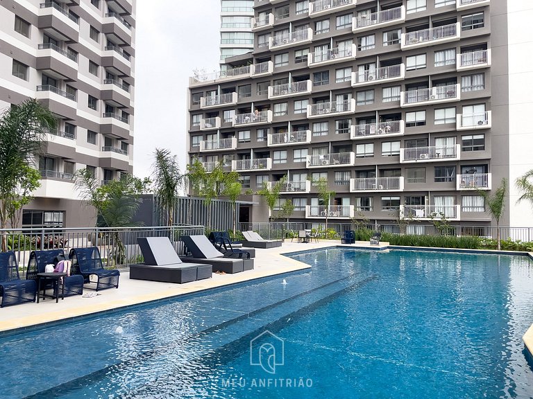 Apt for 4 | Pool | Gym | 1.5 km from Ibira Park