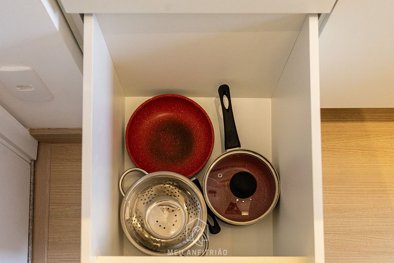 Apto p/4 | Piscina | Academia | 1,5km do Pq. Ibira