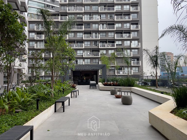 Apt for 4 | Pool | Gym | 1.5 km from Ibira Park