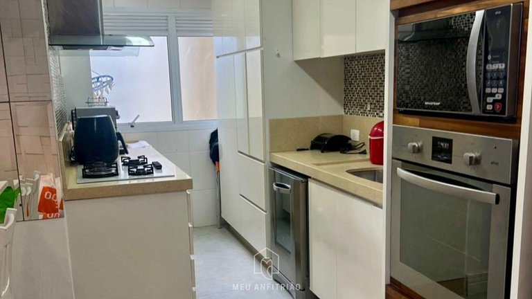 Apt for 8, garage, pool & leisure near the beach