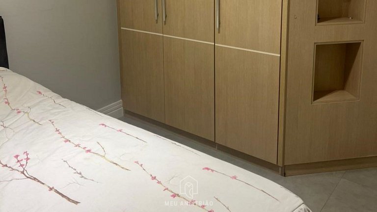 Apt for 8, garage, pool & leisure near the beach