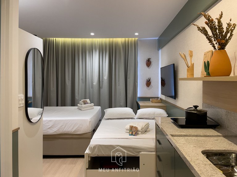 Studio p/4, varanda perto da Av Faria Lima