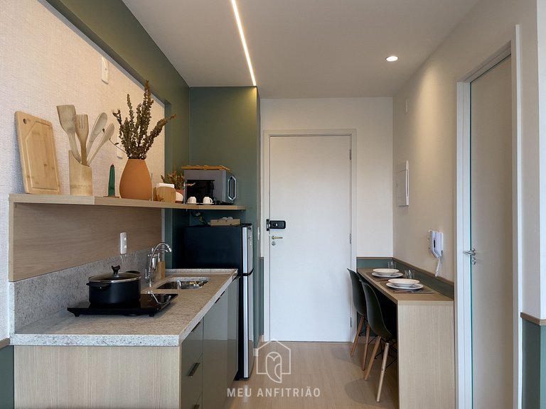 Studio p/4, varanda perto da Av Faria Lima