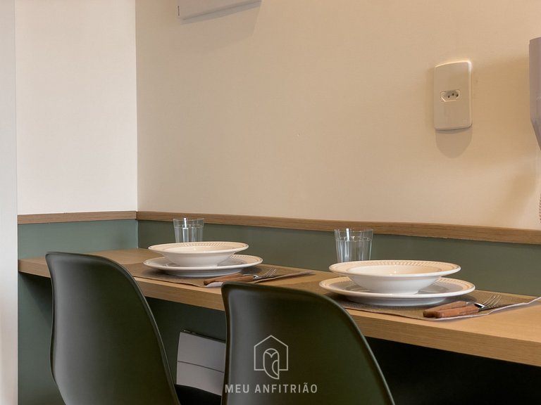 Studio p/4, varanda perto da Av Faria Lima