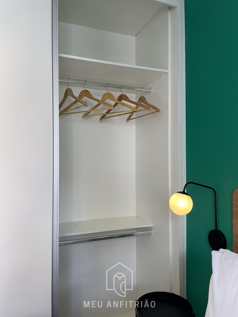 Balcony, leisure facilities near Ana Rosa station.