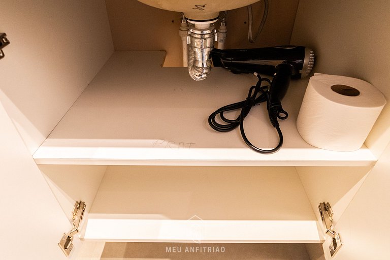 Balcony, leisure facilities near Ana Rosa station.