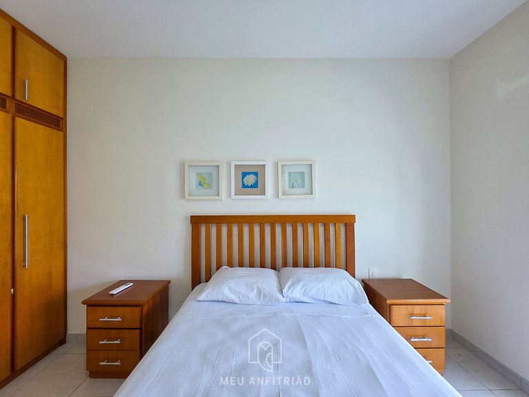 Apt for 6, balcony & leisure, 500m from the beach