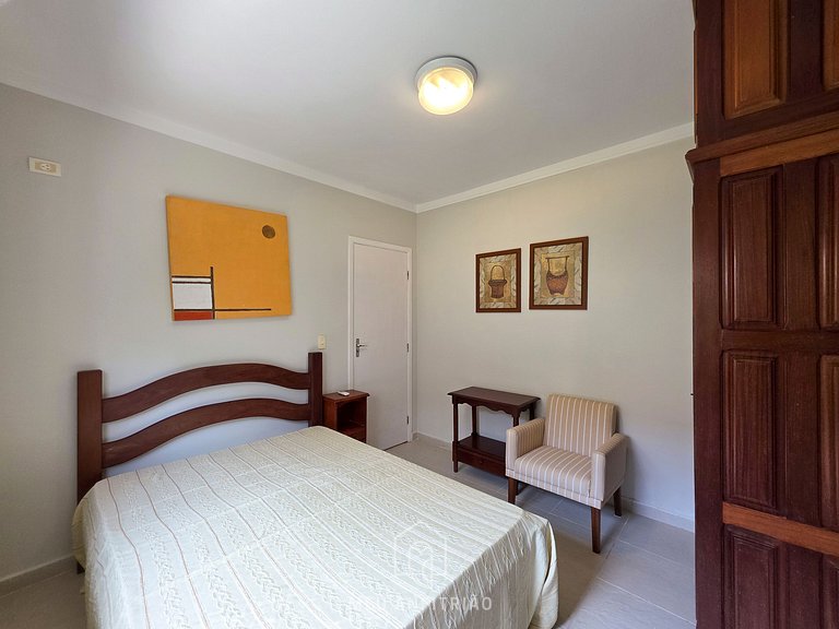 Casa p/ 14, piscina e churrasqueira 10min da praia