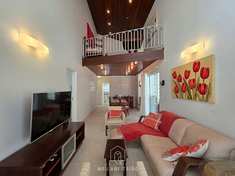 Casa p/ 14, piscina e churrasqueira 10min da praia