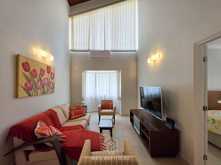 Casa p/ 14, piscina e churrasqueira 10min da praia