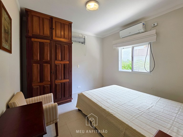 Casa p/ 14, piscina e churrasqueira 10min da praia