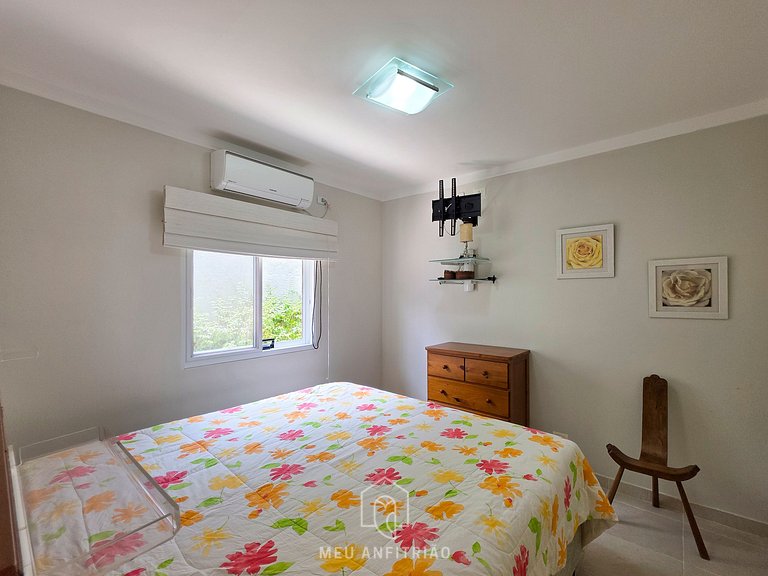 Casa p/ 14, piscina e churrasqueira 10min da praia