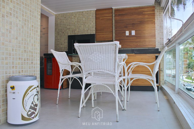 Apartamento em Riviera de São Lourenço — P/8, garagem