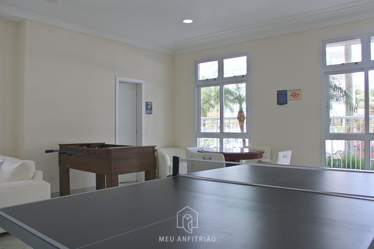 Apt for 8, garage, pool & leisure near the beach