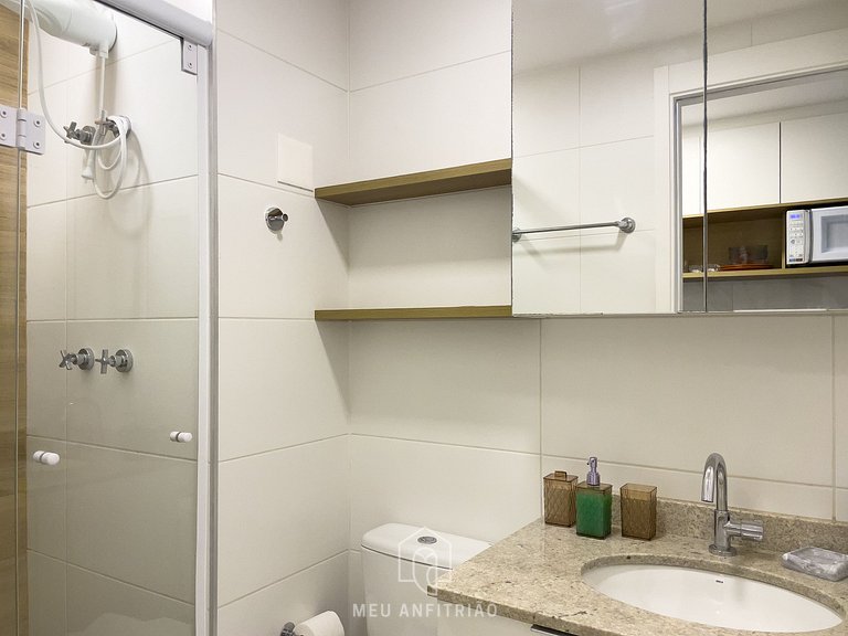 Studio for 2, balcony and leisure near the airport