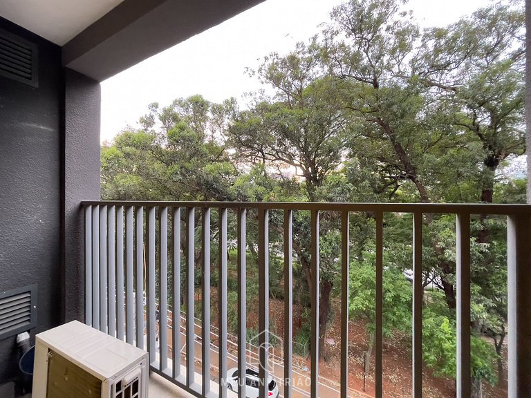 Studio for 2, balcony and leisure near the airport