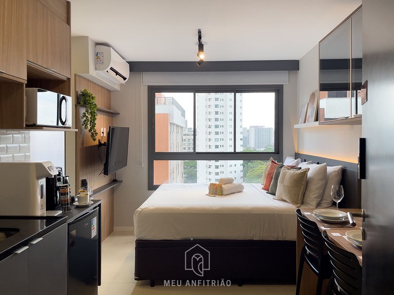 Queen bed and leisure near Congonhas Airport