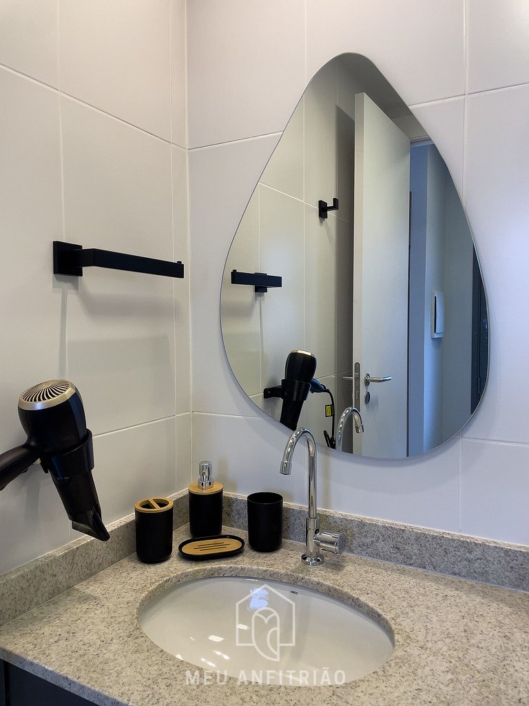 Queen bed and leisure near Congonhas Airport