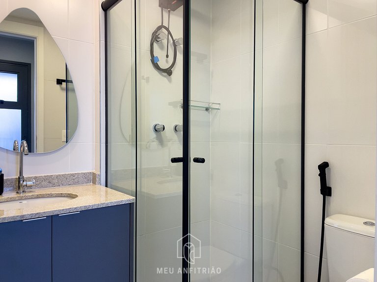 Queen bed and leisure near Congonhas Airport