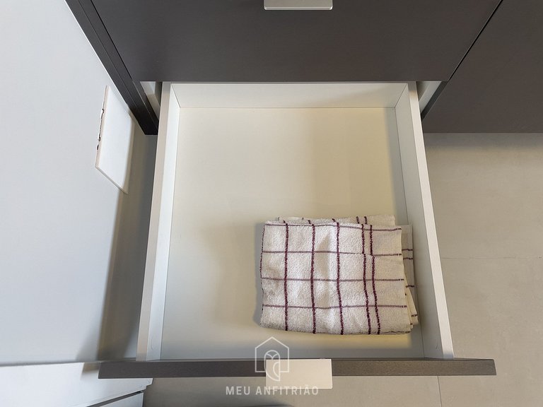 Queen bed and leisure near Congonhas Airport