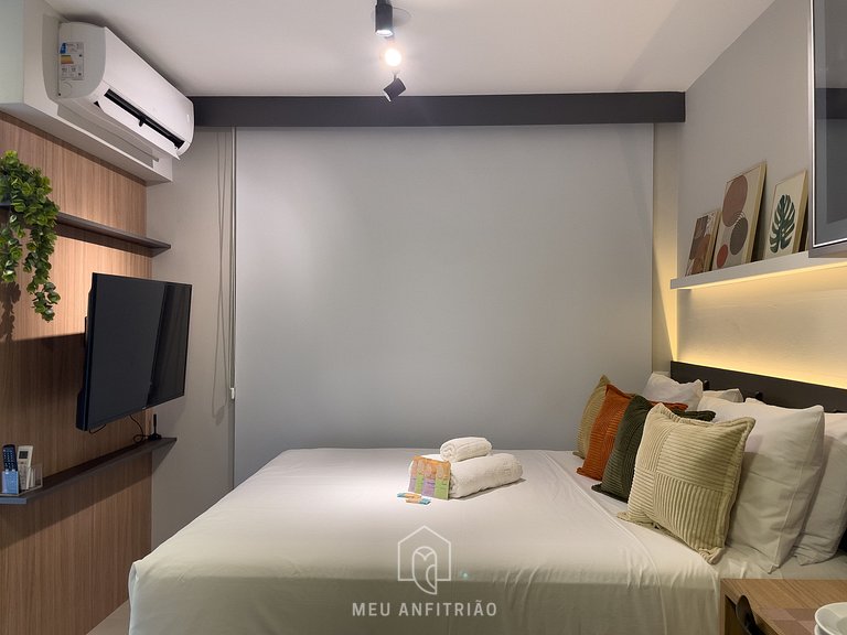 Queen bed and leisure near Congonhas Airport