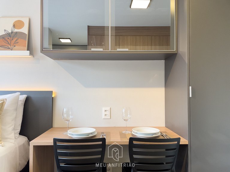 Queen bed and leisure near Congonhas Airport