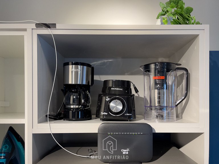 2 people, leisure next to Oscar Freire subway