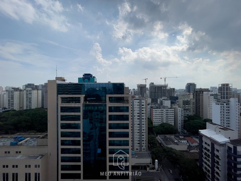 Apto p/4, garagem a 1km do Parque Ibirapuera