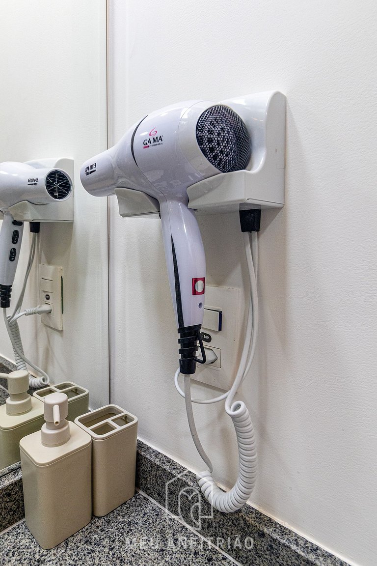 Cama queen, academia ao lado da Av. Santo Amaro