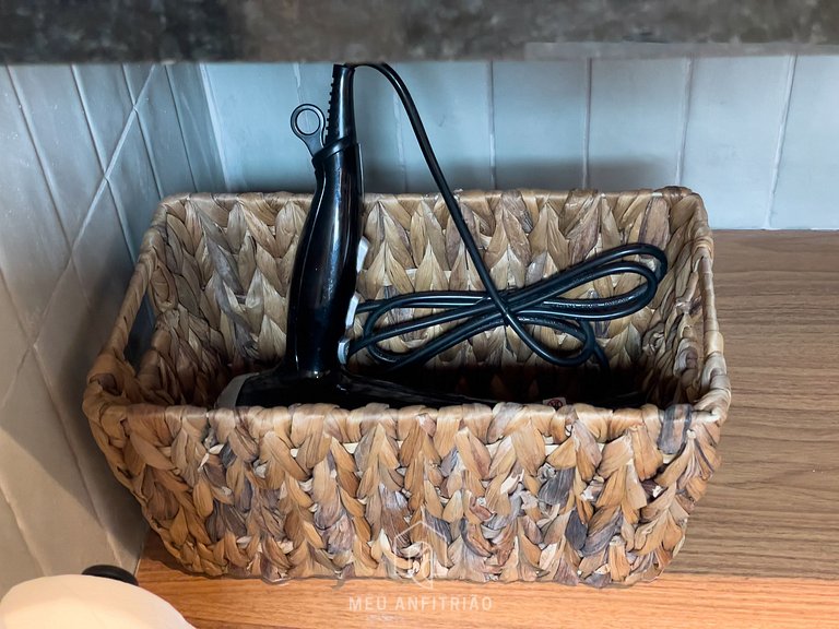 Flat com vista alta e garagem para 3 pessoas