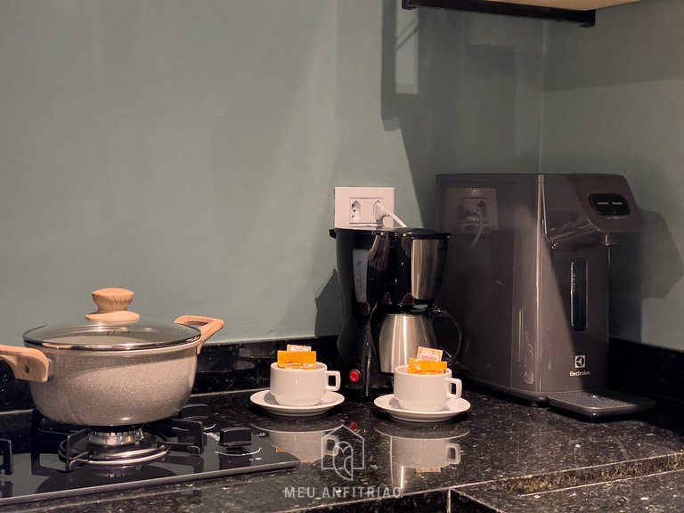 Flat com vista alta e garagem para 3 pessoas